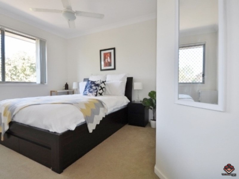 130 Jutland Street, Oxley QLD 4075