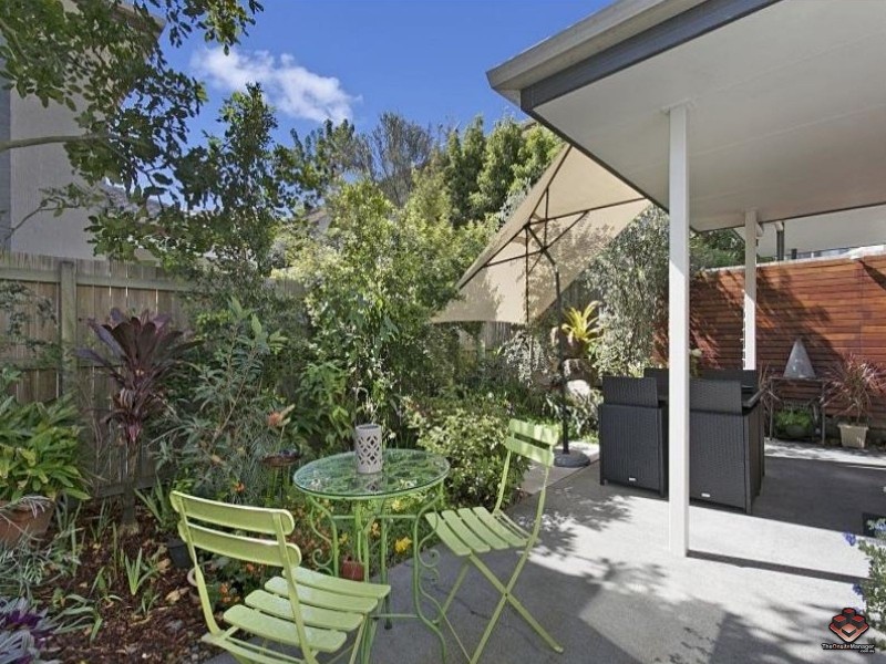 130 Jutland Street, Oxley QLD 4075