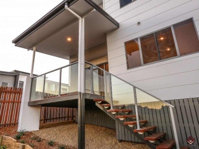 8 Russell Street, Everton Park QLD 4053