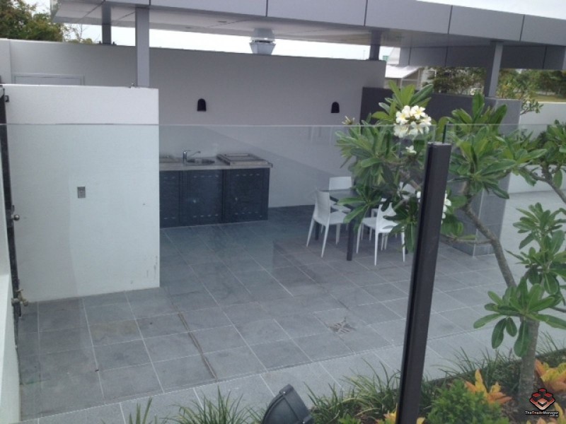 2 East Quay Drive, Biggera Waters QLD 4216