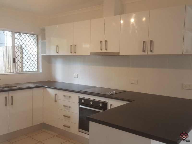 Manoora QLD 4870