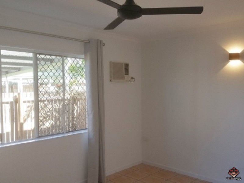 Manoora QLD 4870