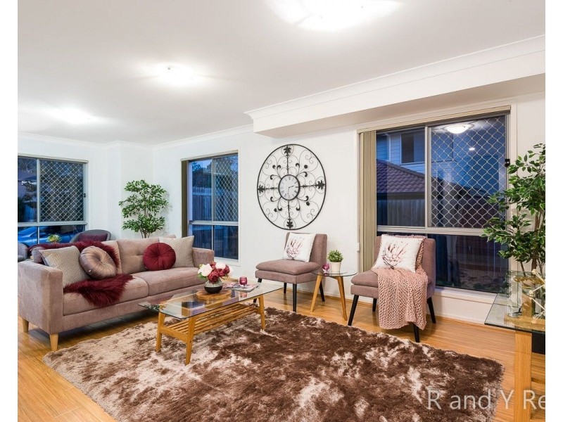 28 Earnshaw Street, Calamvale QLD 4116