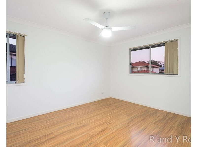 28 Earnshaw Street, Calamvale QLD 4116