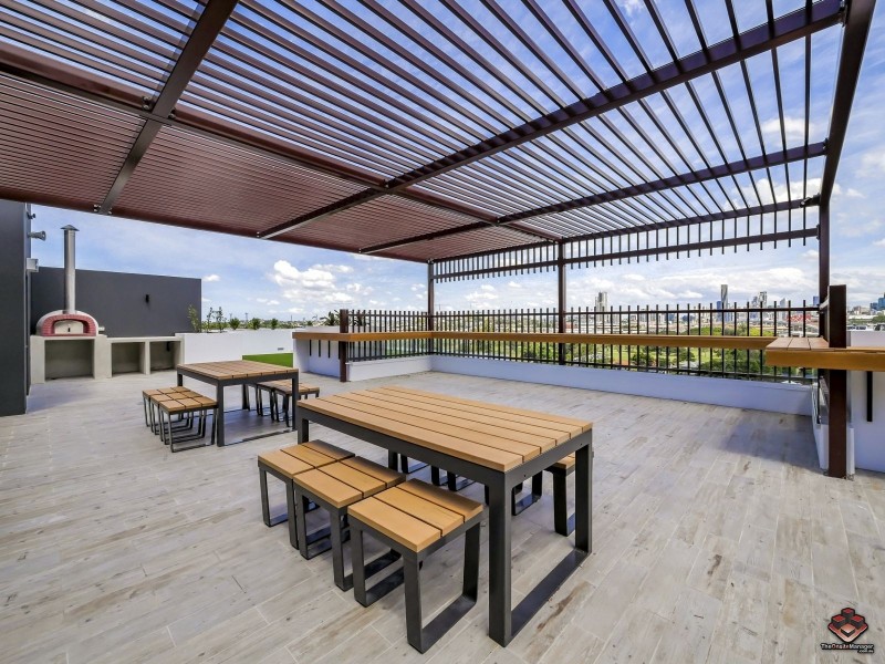 52 Grantson Street, Windsor QLD 4030