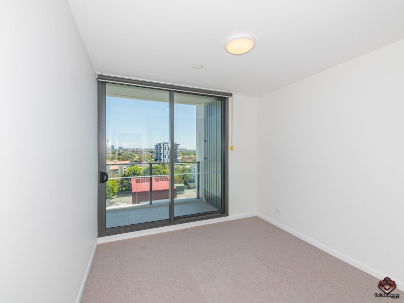 20503/300 Old Cleveland Road, Coorparoo QLD 4151