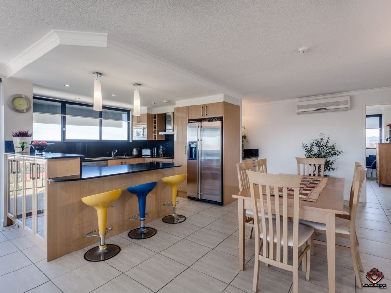 54 Hooker Boulevard, Mermaid Waters QLD 4218