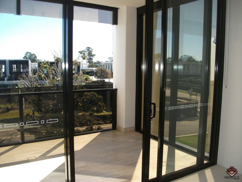 1 Marina Drive, Benowa QLD 4217