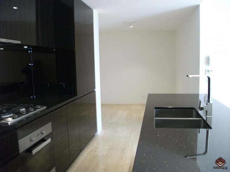 1 Marina Drive, Benowa QLD 4217