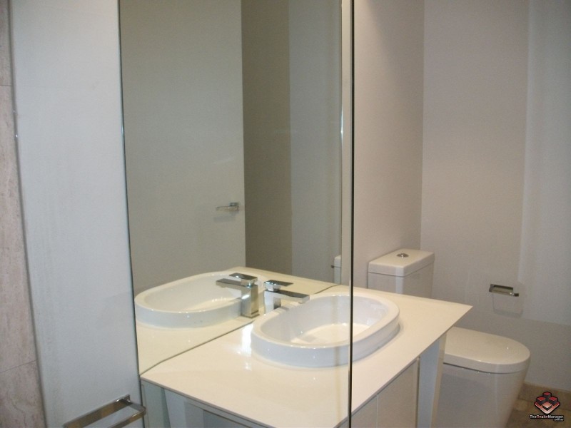 1 Marina Drive, Benowa QLD 4217