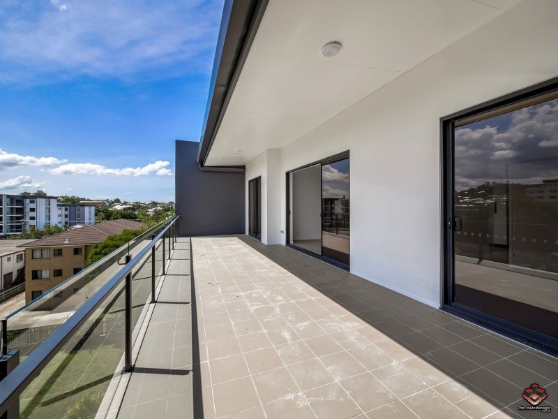 52 Grantson Street, Windsor QLD 4030