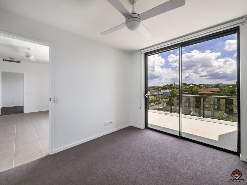 52 Grantson Street, Windsor QLD 4030