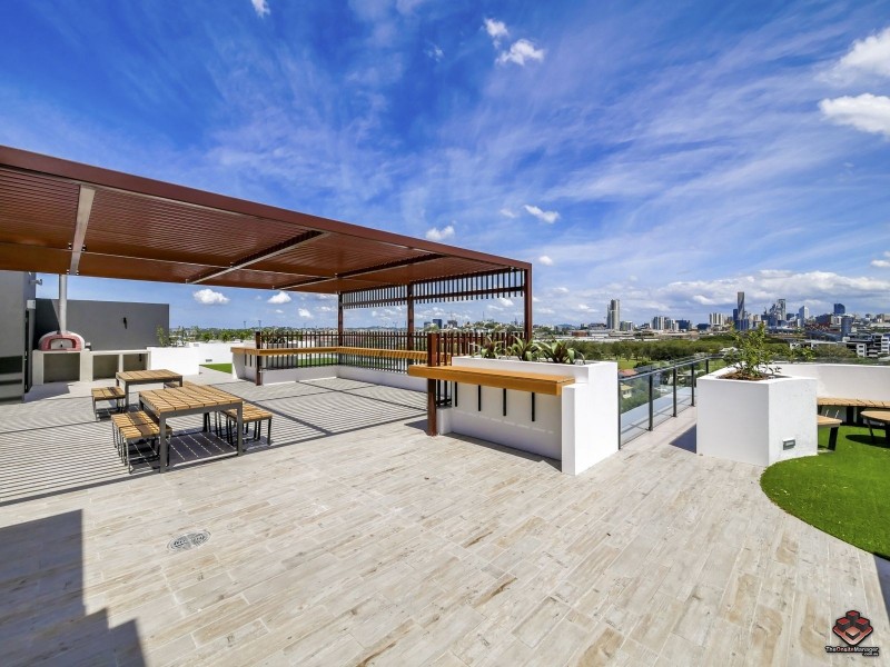 52 Grantson Street, Windsor QLD 4030