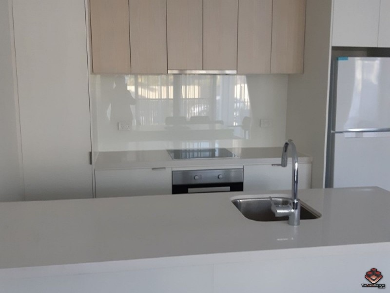 3031 The Boulevard, Carrara QLD 4211