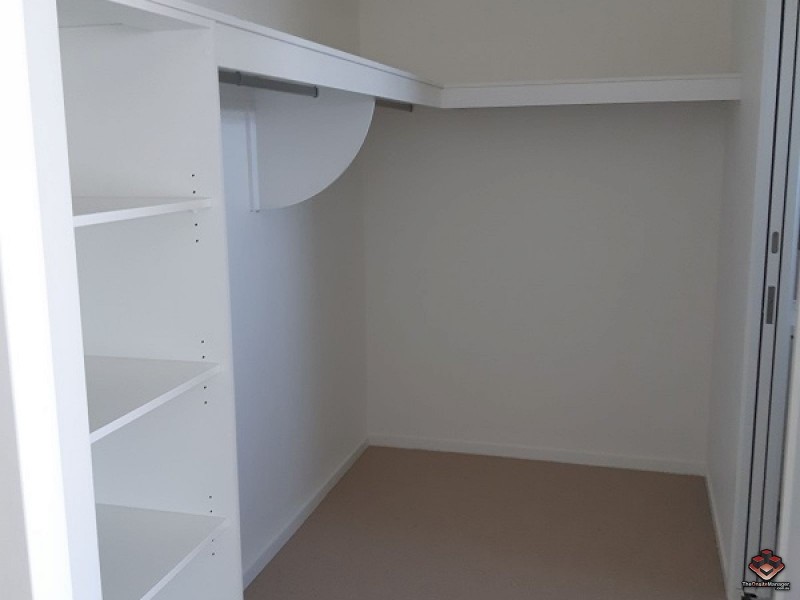 3031 The Boulevard, Carrara QLD 4211