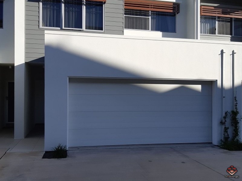 3031 The Boulevard, Carrara QLD 4211