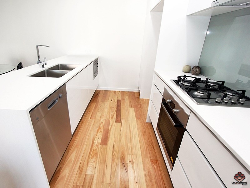 2 Laurence Street, St Lucia QLD 4067