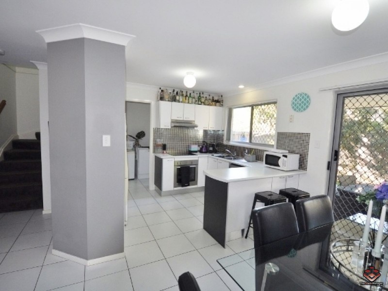 130 Jutland Street, Oxley QLD 4075