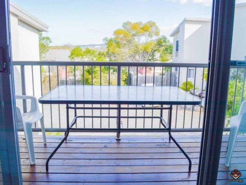 19 Carina Peak Drive, Varsity Lakes QLD 4227