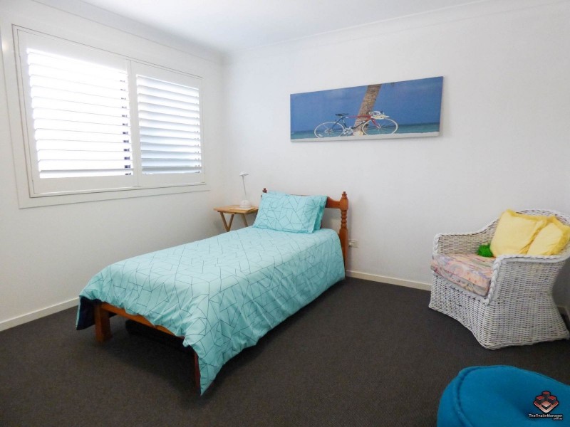 16 Surbiton Court, Carindale QLD 4152