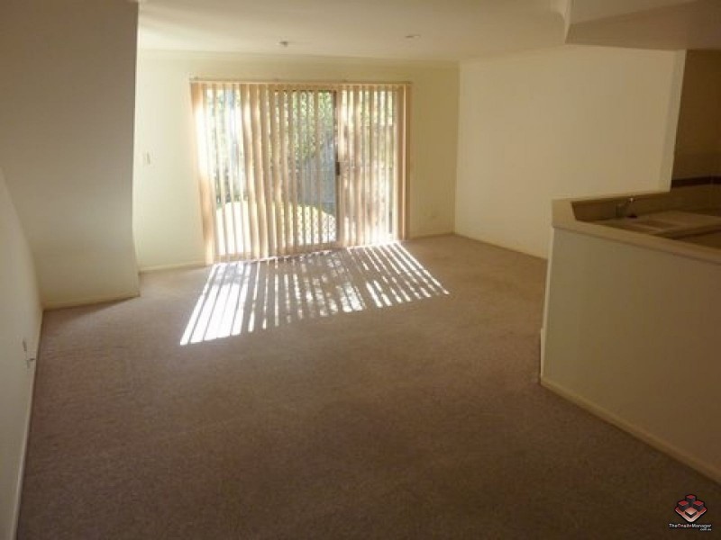 75 Brown Street, Labrador QLD 4215