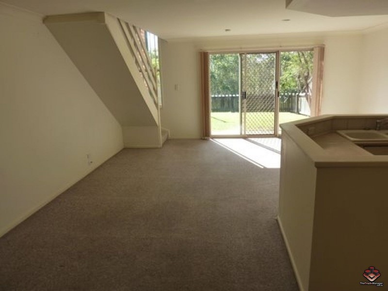 75 Brown Street, Labrador QLD 4215