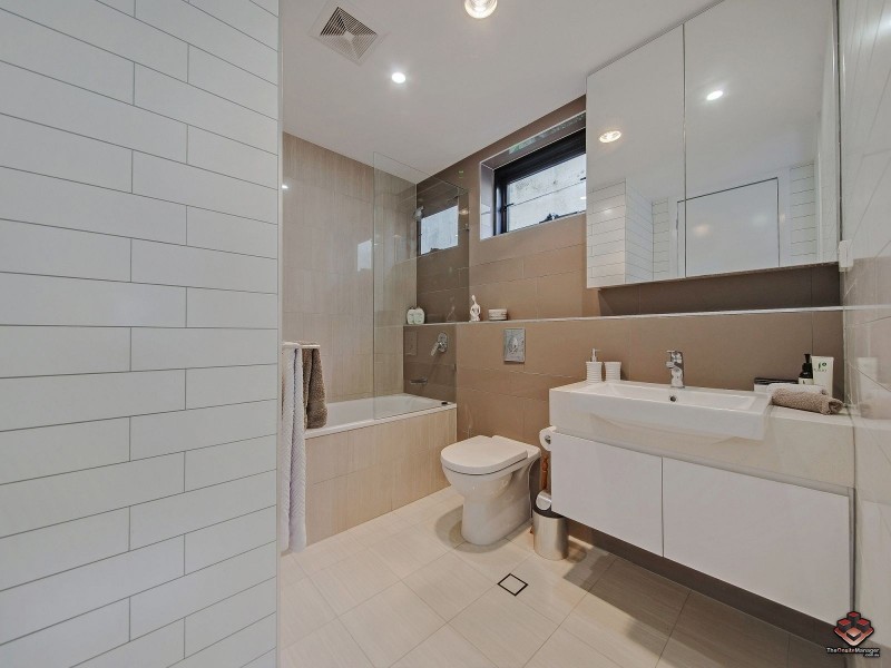 38 Love Street, Bulimba QLD 4171