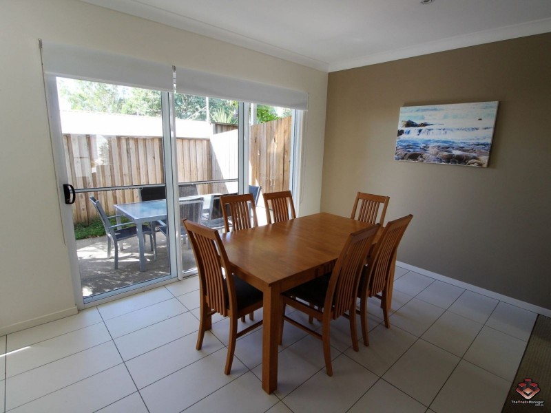65 Manooka Drive, Cannonvale QLD 4802