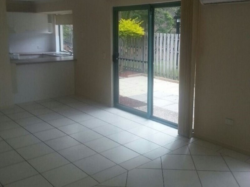 6 Buddy Holly Close, Parkwood QLD 4214