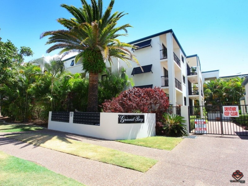 38 Labrador Street, Labrador QLD 4215