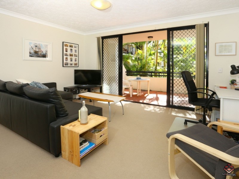 38 Labrador Street, Labrador QLD 4215