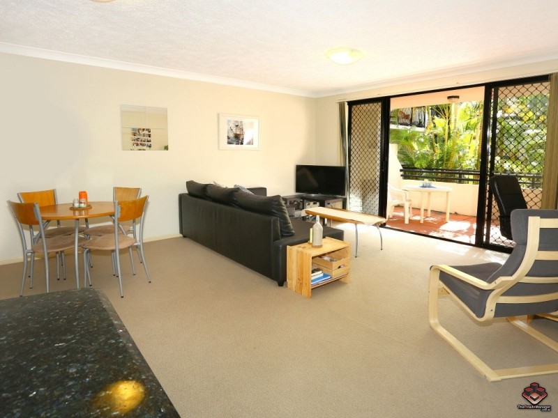 38 Labrador Street, Labrador QLD 4215