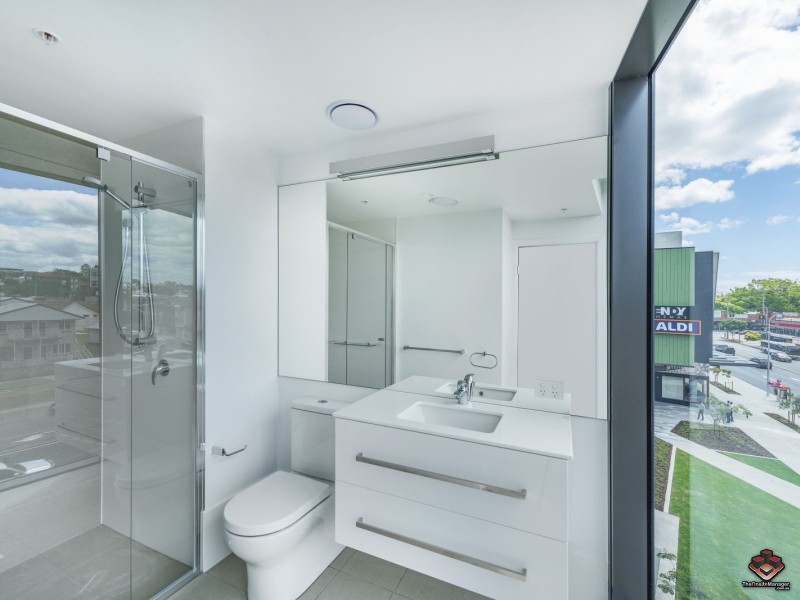 30708/300 Old Cleveland Road, Coorparoo QLD 4151