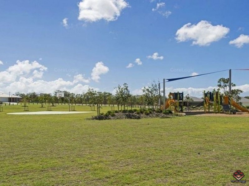 9 Arcadia Boulevard, Pimpama QLD 4209