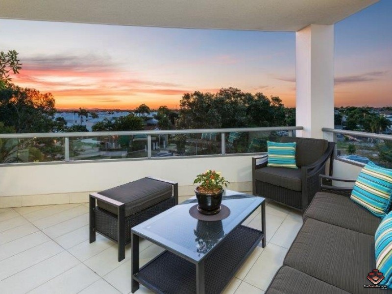 113/28 Bayview Street, Runaway Bay QLD 4216