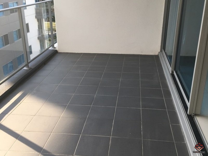 2 East Quay Drive, Biggera Waters QLD 4216