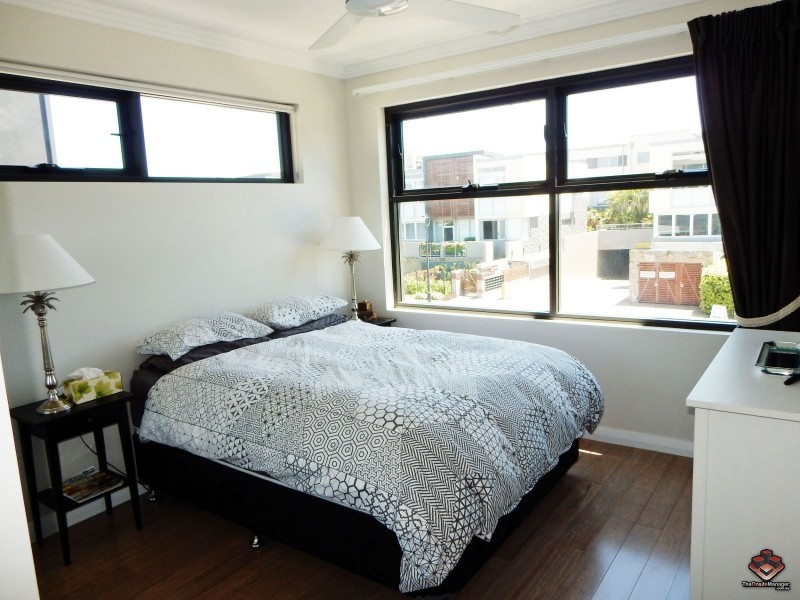 38 Love Street, Bulimba QLD 4171