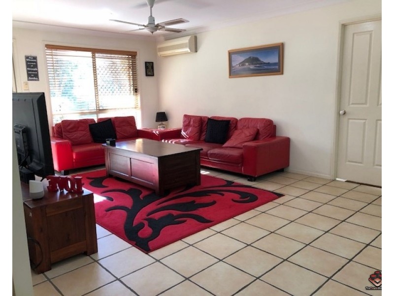 25 Hogan Place, Seventeen Mile Rocks QLD 4073