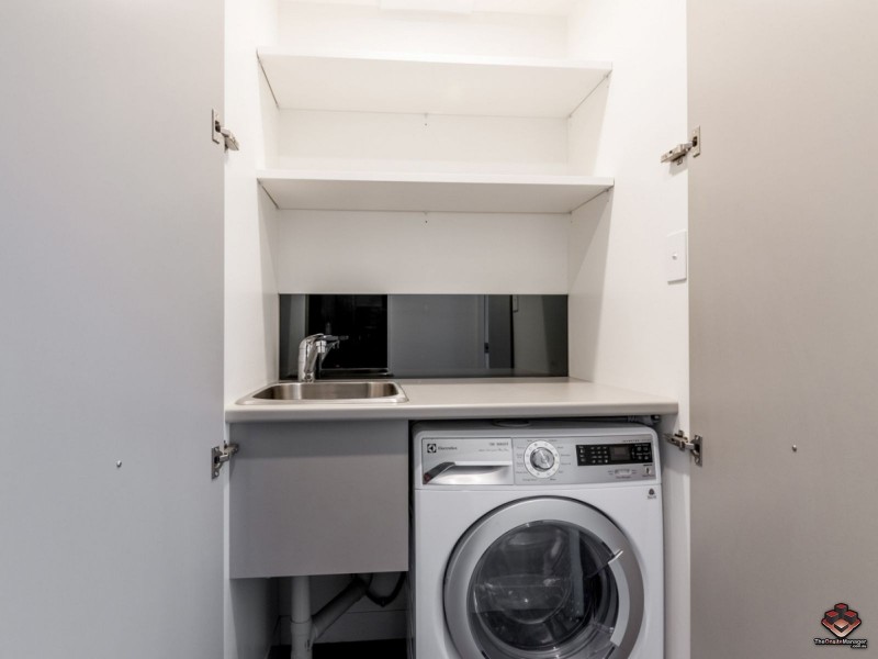 855 Stanley Street, Woolloongabba QLD 4102