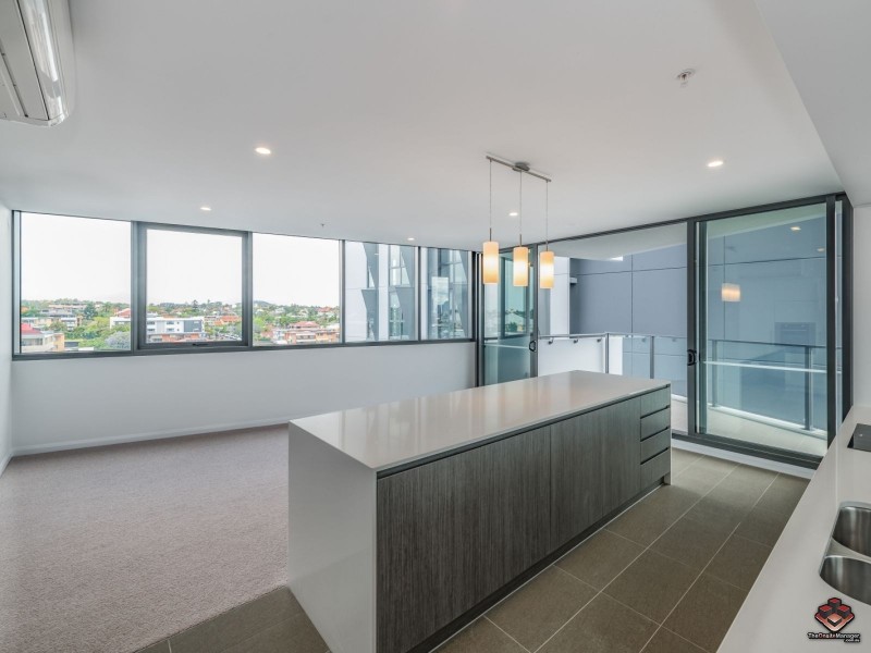 11210/300 Old Cleveland Road, Coorparoo QLD 4151