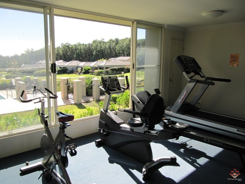 433 Brisbane Road, Coombabah QLD 4216