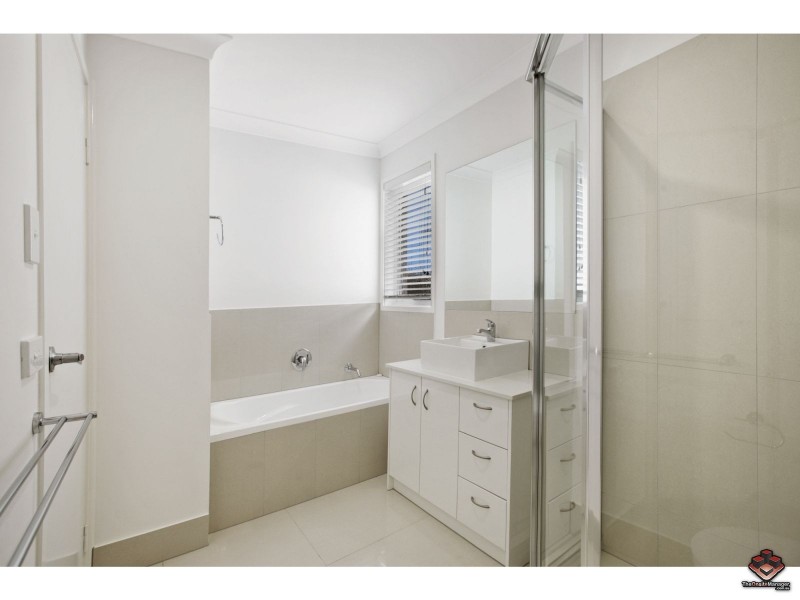 1 / 57 Charles Canty Drive, Wellington Point QLD 4160