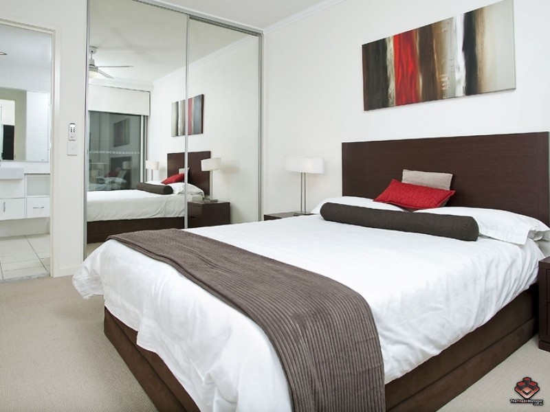 24 Allwood St, Indooroopilly QLD 4068