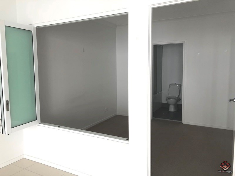 2 East Quay Drive, Biggera Waters QLD 4216