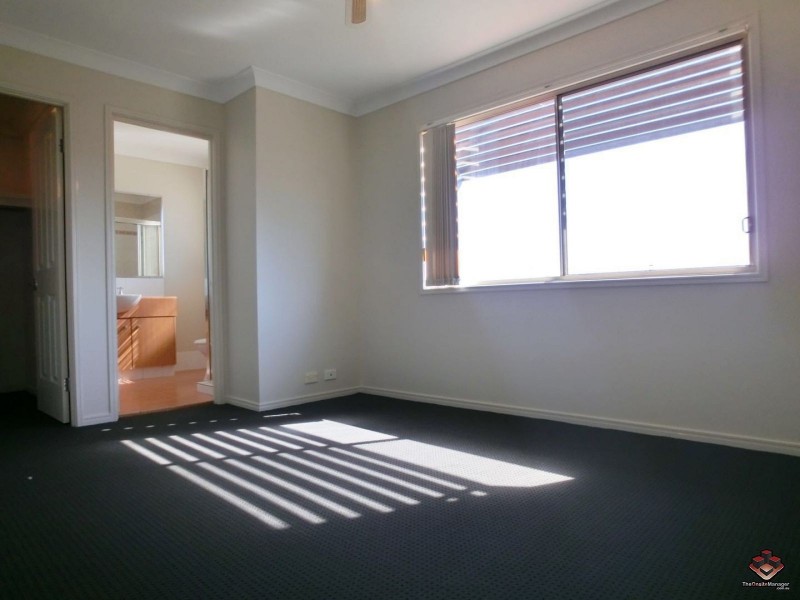 9 San Mateo Boulevard, Eight Mile Plains QLD 4113