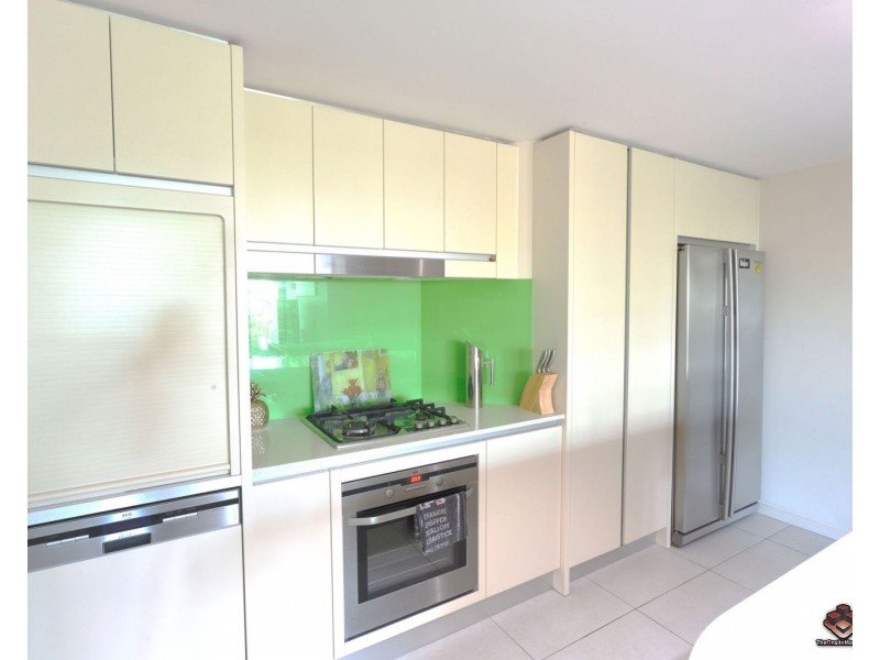 78/20-28 Bayview Street, Runaway Bay QLD 4216