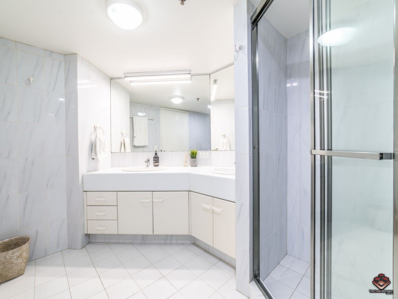 34/7 Oatland Esplanade, Runaway Bay QLD 4216