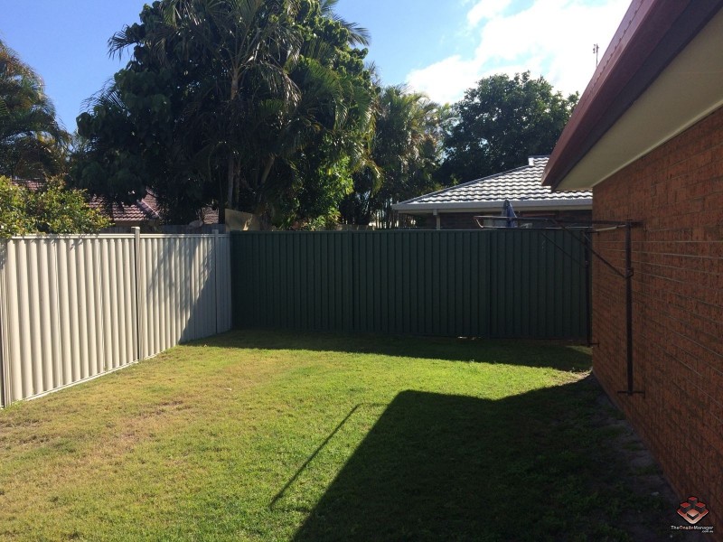 20 Donald Avenue, Paradise Point QLD 4216