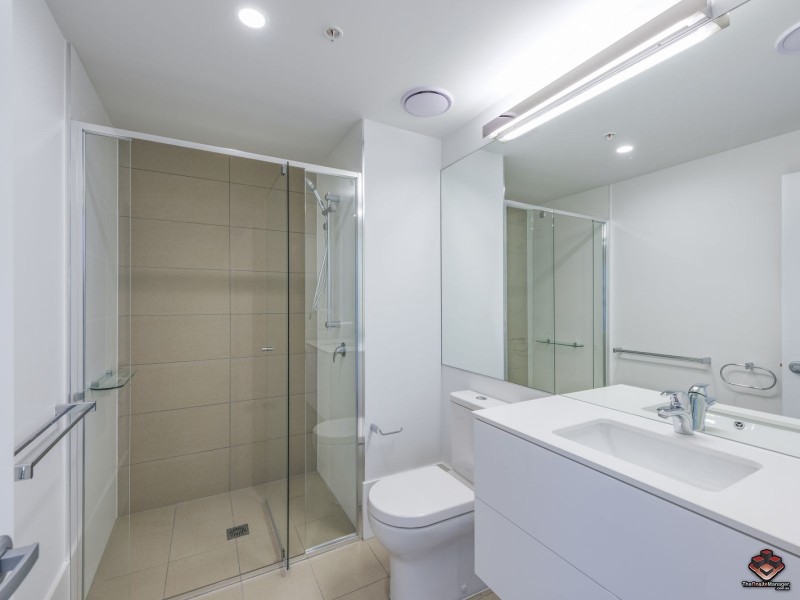 30606/300 Old Cleveland Road, Coorparoo QLD 4151