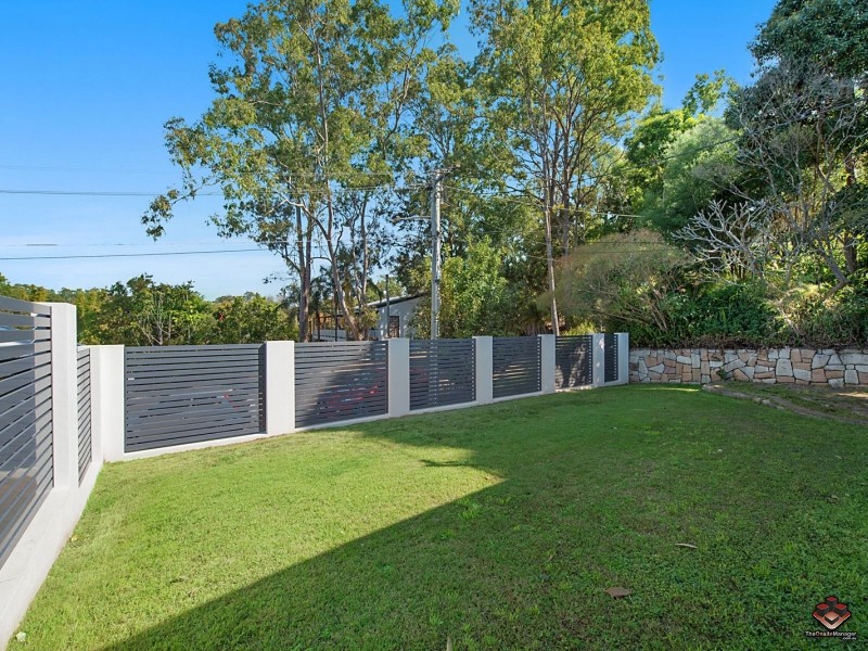 15 Ootana Street, Chapel Hill QLD 4069
